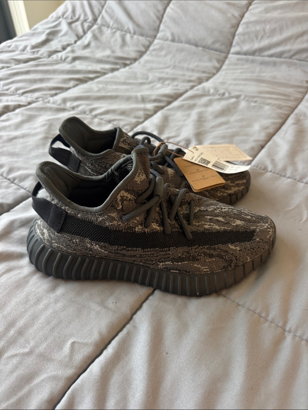 Yeezy boost 350 V2 - NEW